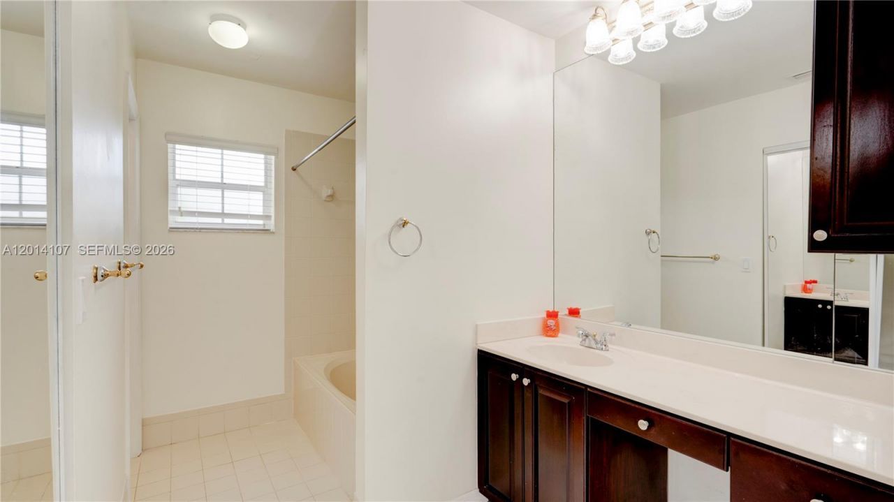 6410 SW 112th Pl, Unit 6410, Miami, FL 33173 Photo