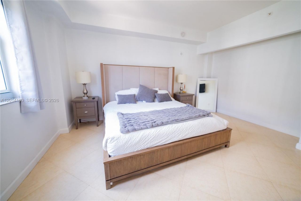 20000 E Country Club Dr , Unit 1001, Aventura, FL 33180 Photo