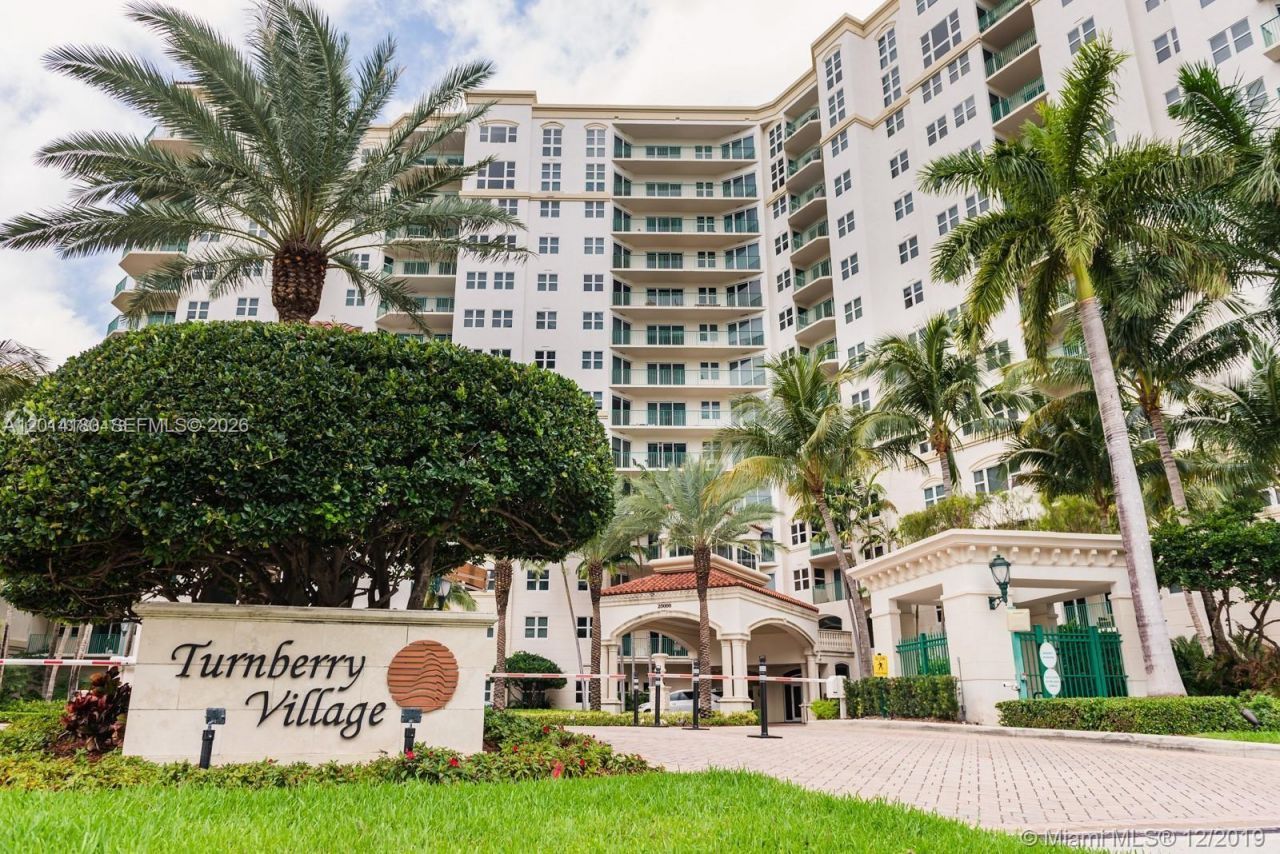 20000 E Country Club Dr , Unit 1001, Aventura, FL 33180 Photo