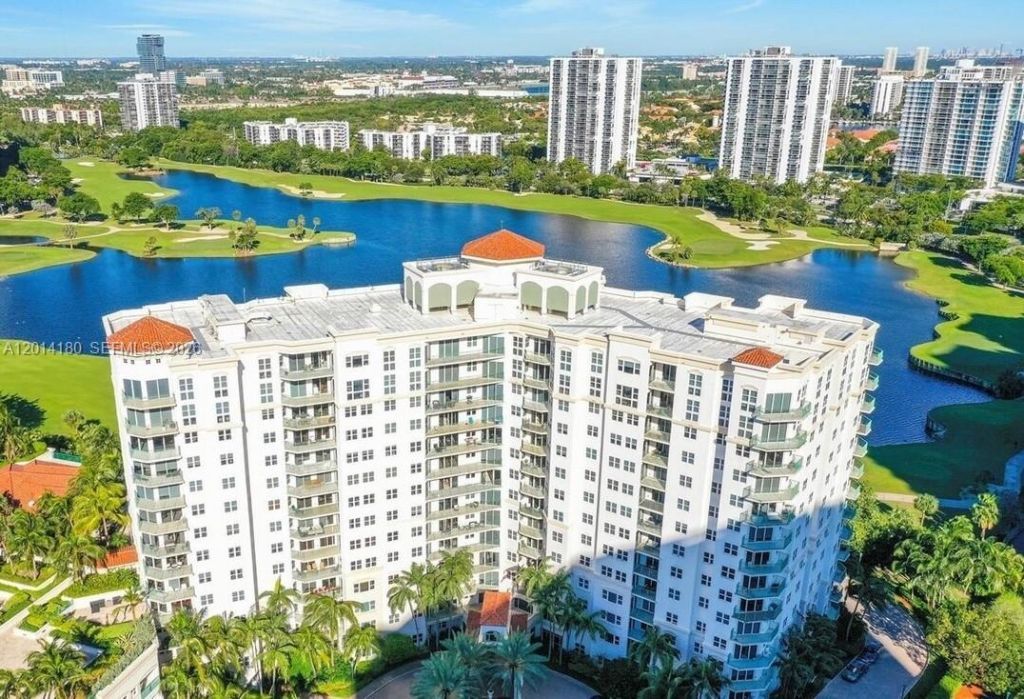 20000 E Country Club Dr , Unit 1001, Aventura, FL 33180 Photo
