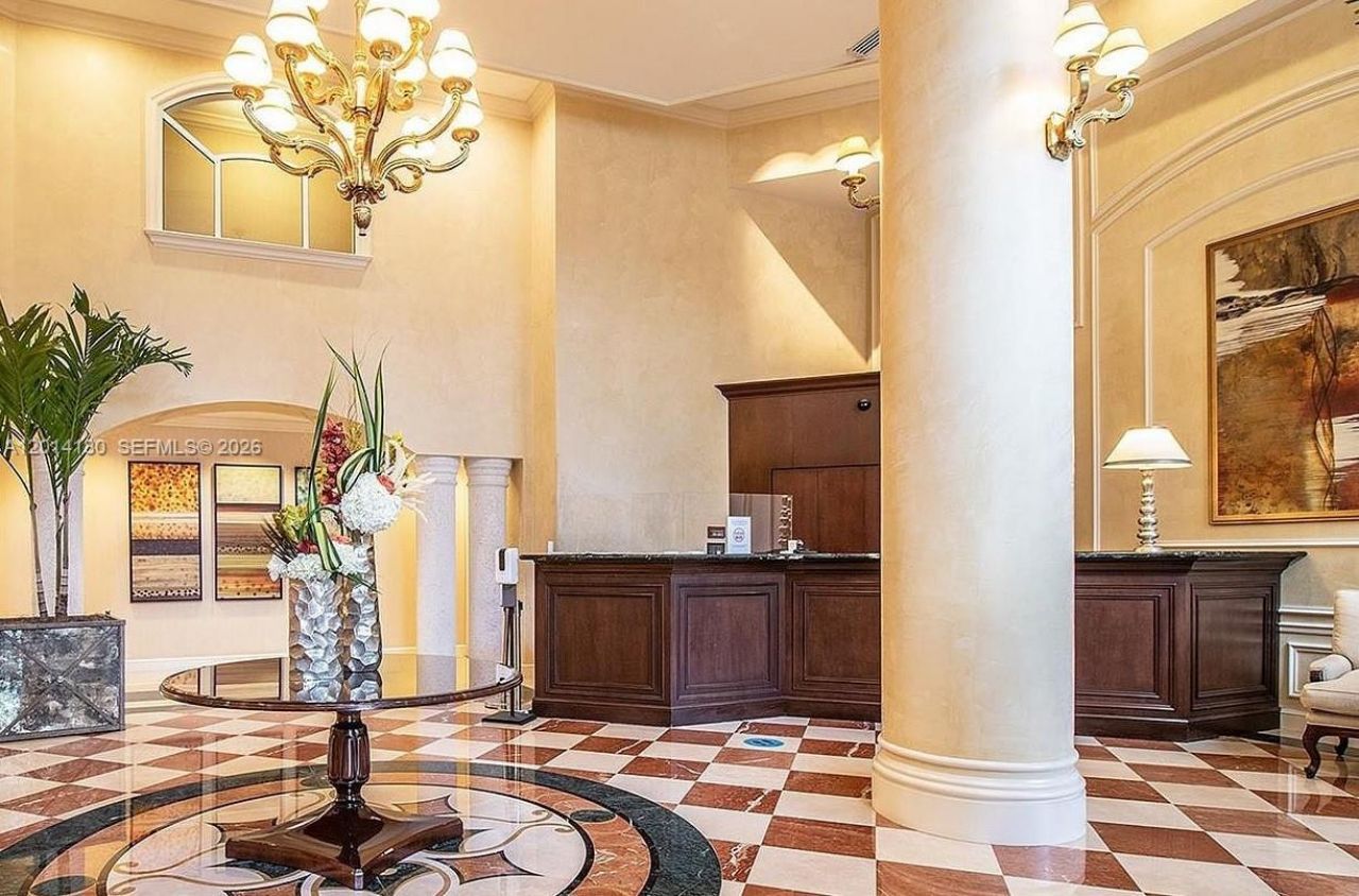 20000 E Country Club Dr , Unit 1001, Aventura, FL 33180 Photo