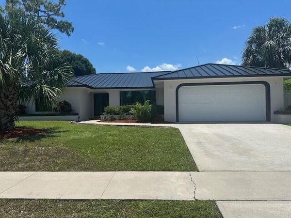 14040 Paddock Drive, Wellington, FL 33414
