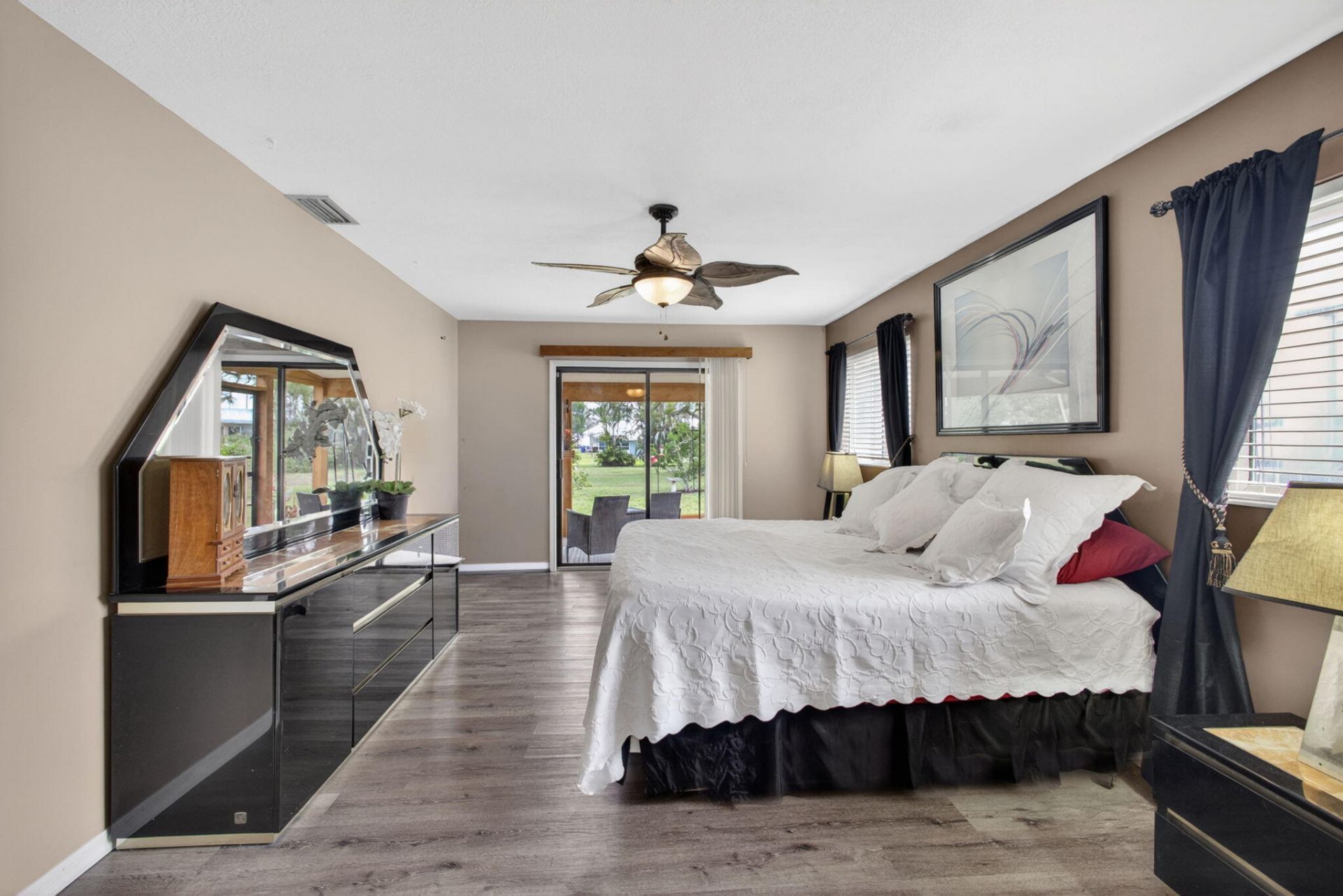 5589 SE Paramount Drive, Stuart, FL 34997 Photo