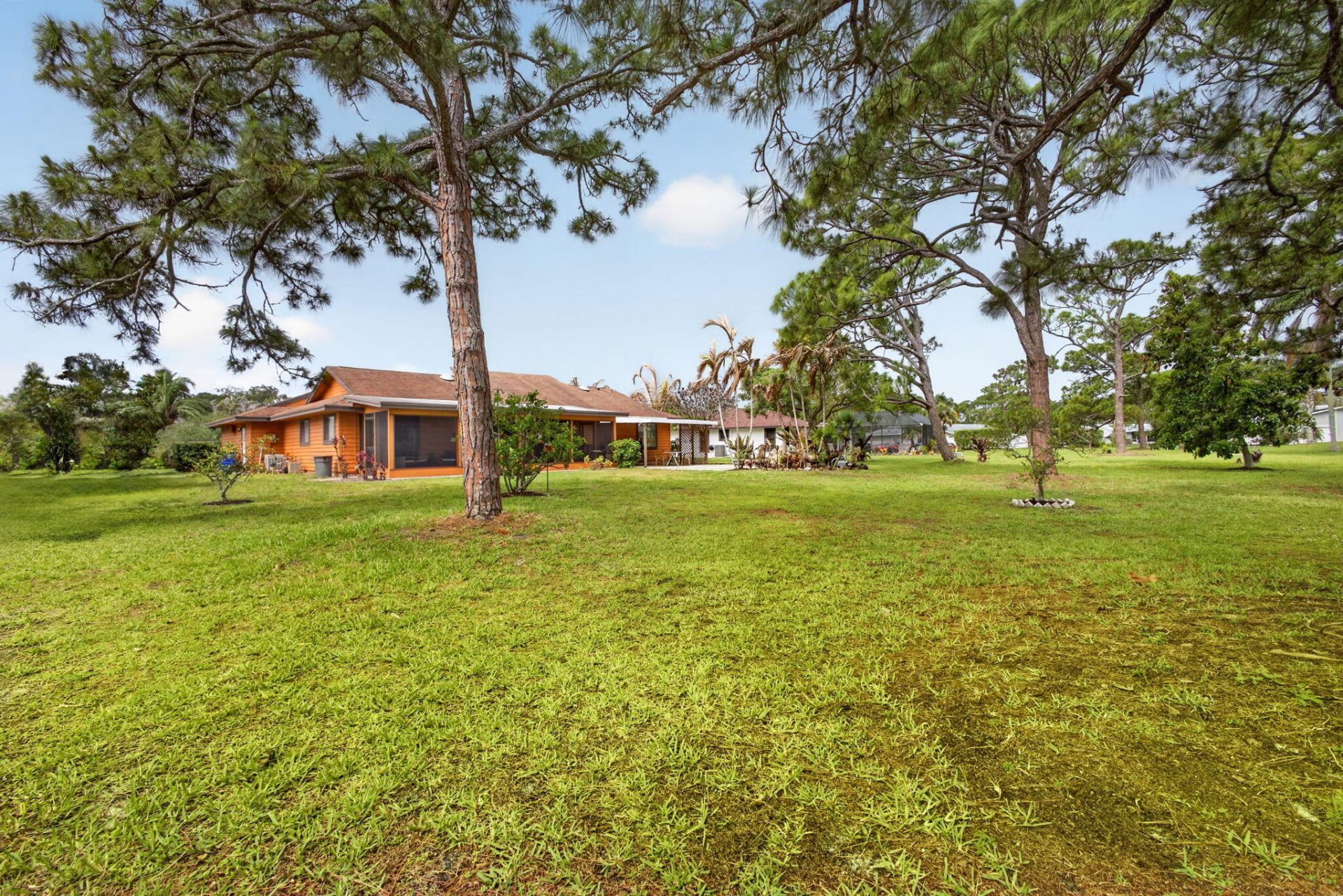 5589 SE Paramount Drive, Stuart, FL 34997 Photo