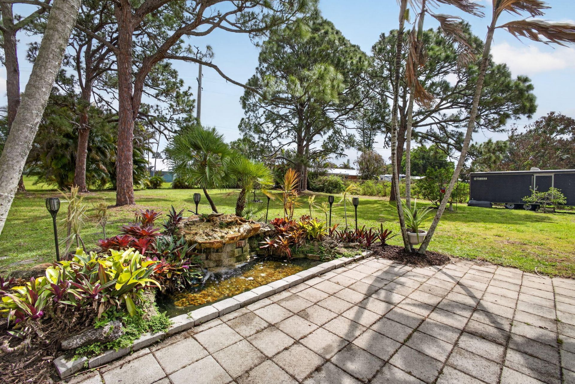 5589 SE Paramount Drive, Stuart, FL 34997 Photo