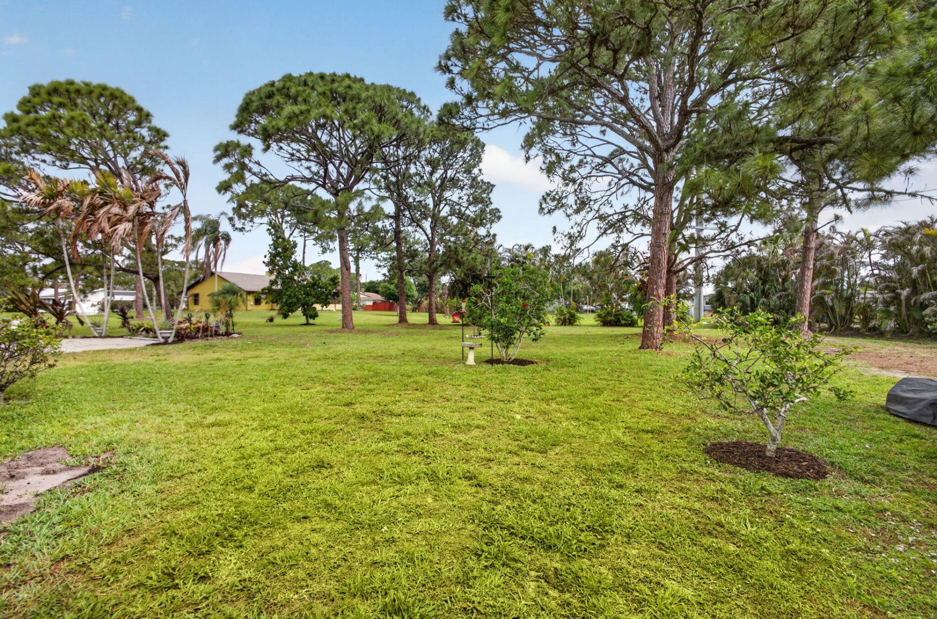 5589 SE Paramount Drive, Stuart, FL 34997 Photo