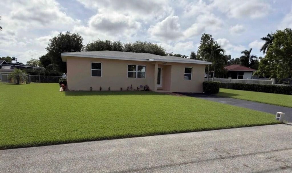1417 Willow Road, West Palm Beach, FL 33406 Photo