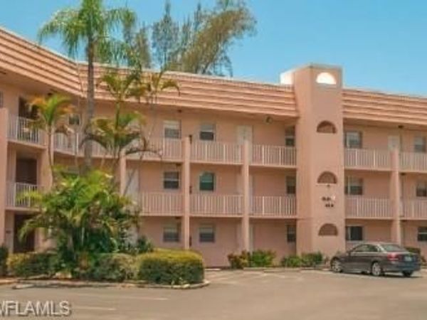 400 Forest Lakes BLVD , Unit 302, NAPLES, FL 34105