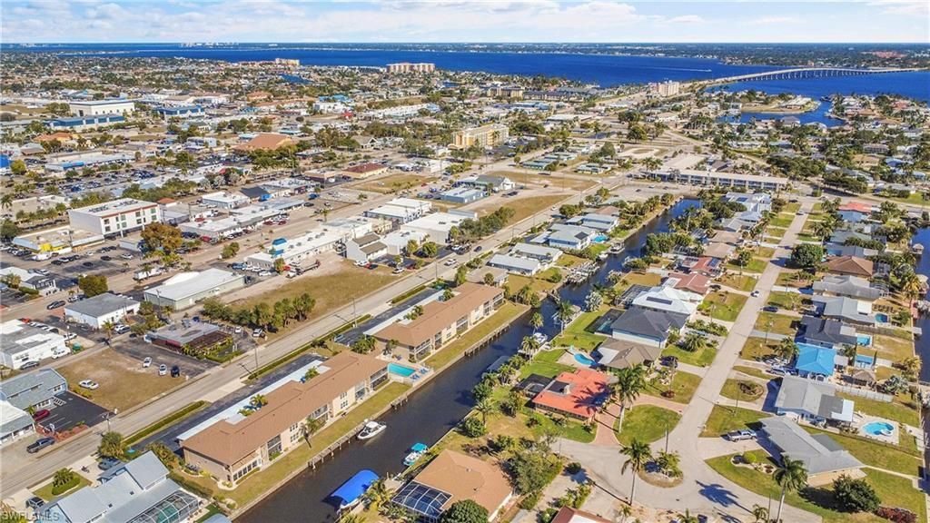 1304 Miramar St, Unit 202, Cape Coral, FL 33904 Photo