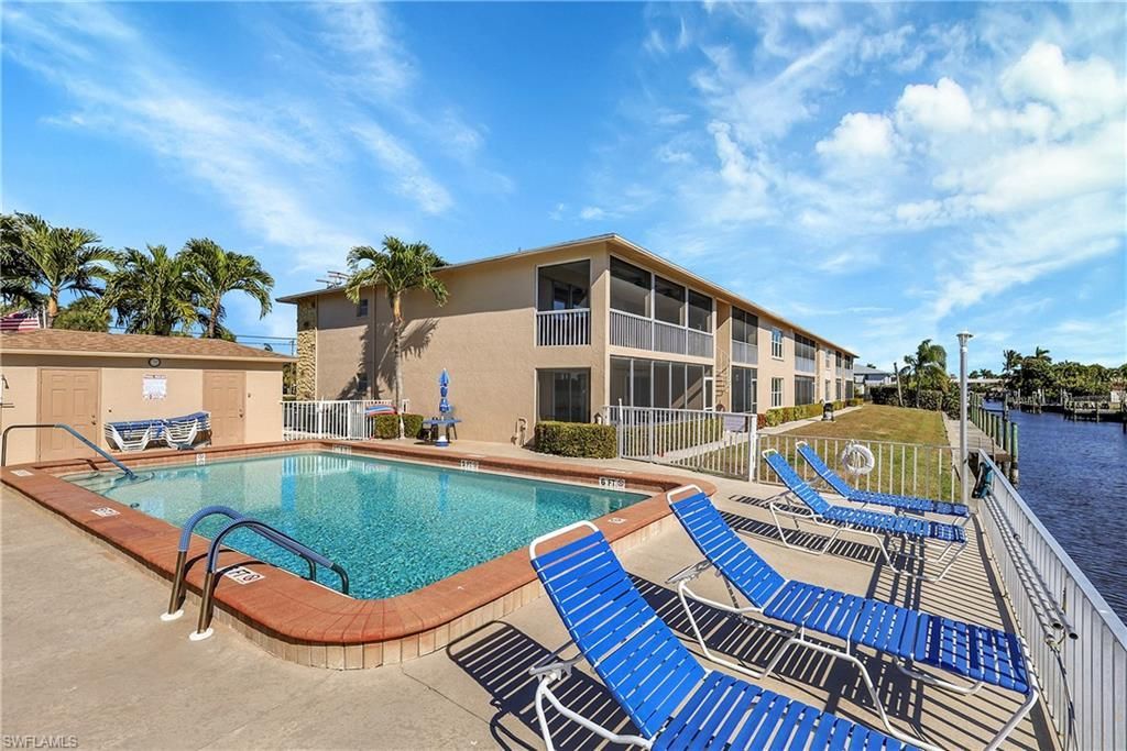 1304 Miramar St, Unit 202, Cape Coral, FL 33904 Photo