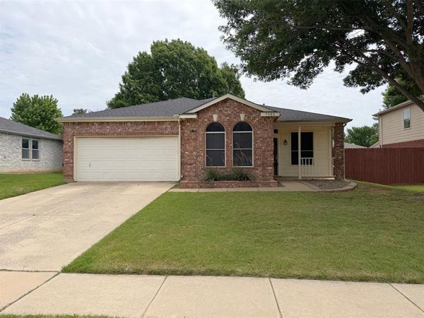 7905 Seven Oaks Lane, Denton, TX 76210