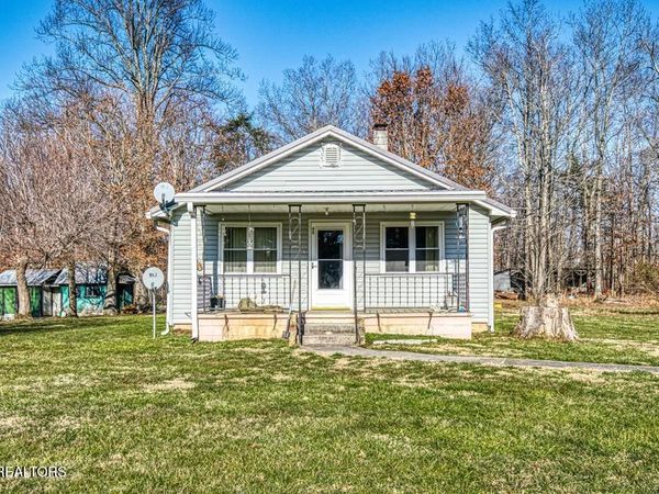 42 Dripping Springs Court, Monterey, TN 38574