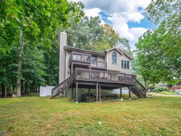 40 Castle Rock Rd, Jefferson, NJ 07849