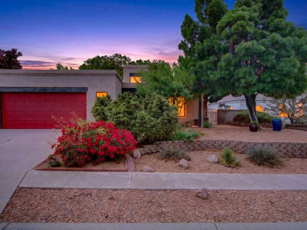 8020 Corona Avenue NE, Albuquerque, NM 87122