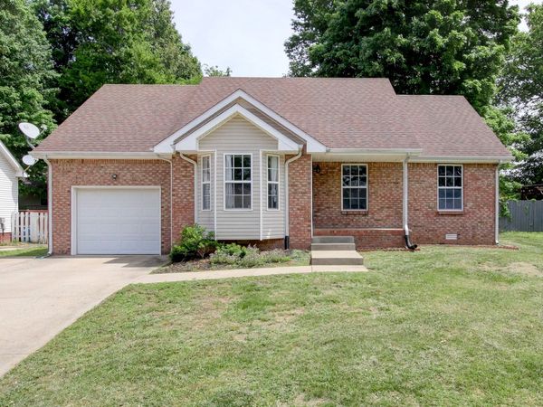 3308 S Senseney Cir , Clarksville, TN 37042