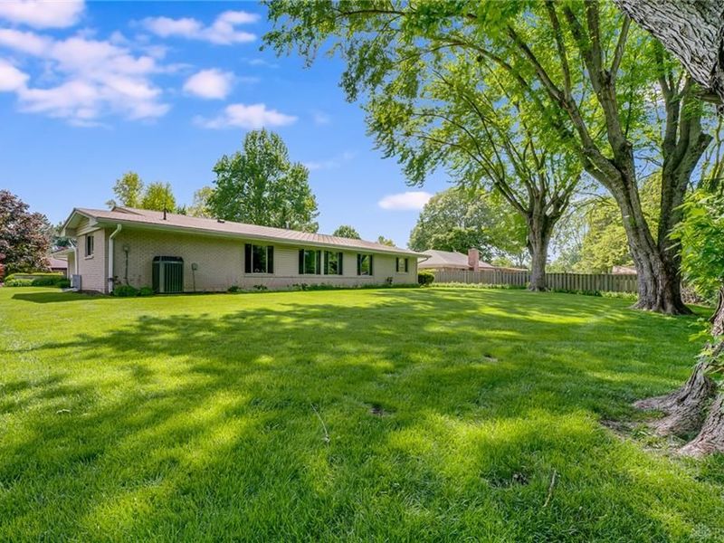 1135 Clintshire Drive, Centerville, OH 45459 Photo 38