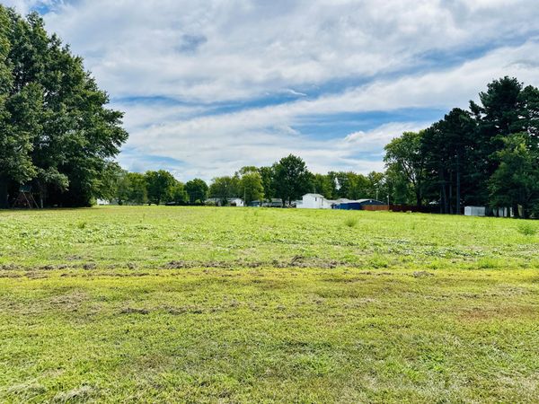 5 Shire Drive, Wellsville, MO 63384