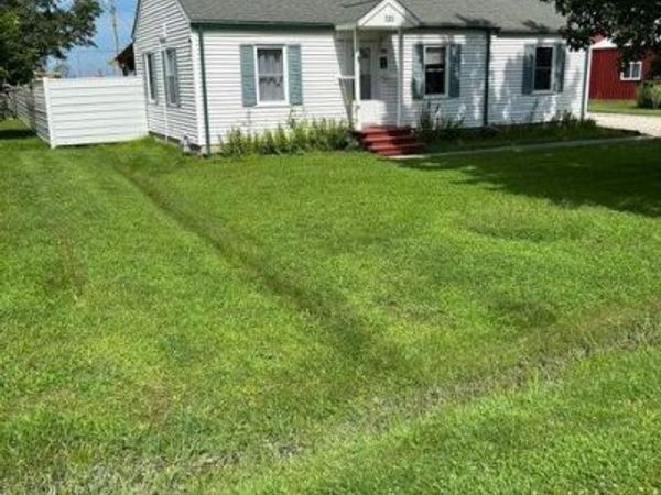725 N Allen Street, Centralia, MO 65240