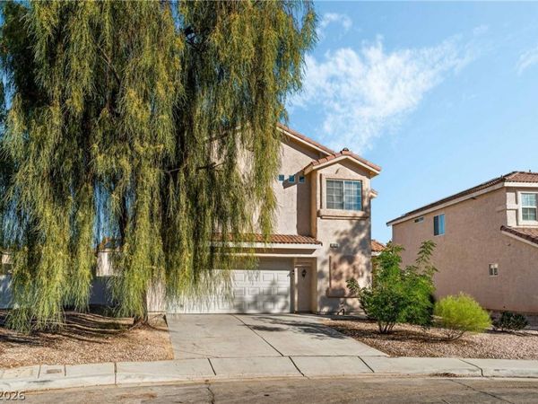 1010 Cliffbrook Hedge Avenue , North Las Vegas, NV 89081