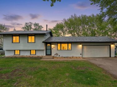 10037 Fremont Avenue S, Bloomington, MN 55431