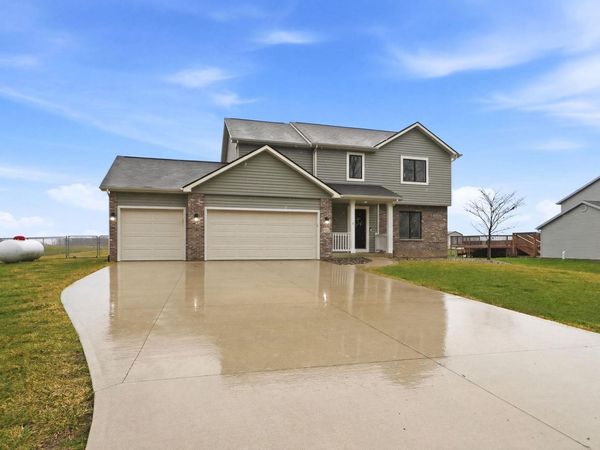 5954 E 500 N, Churubusco, IN 46723