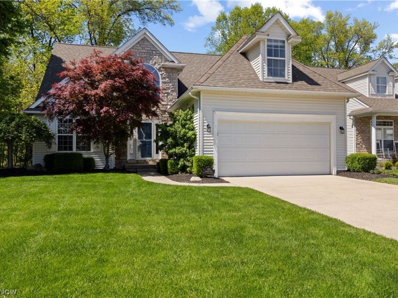 435 Country Walk , Amherst, OH 44001 Photo 1