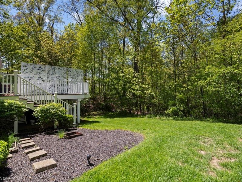 435 Country Walk , Amherst, OH 44001 Photo 35