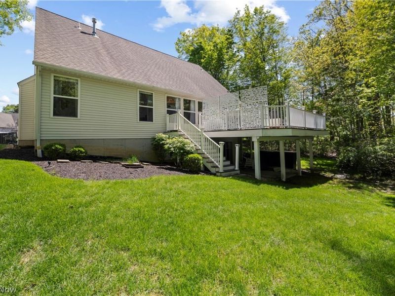 435 Country Walk , Amherst, OH 44001 Photo 36