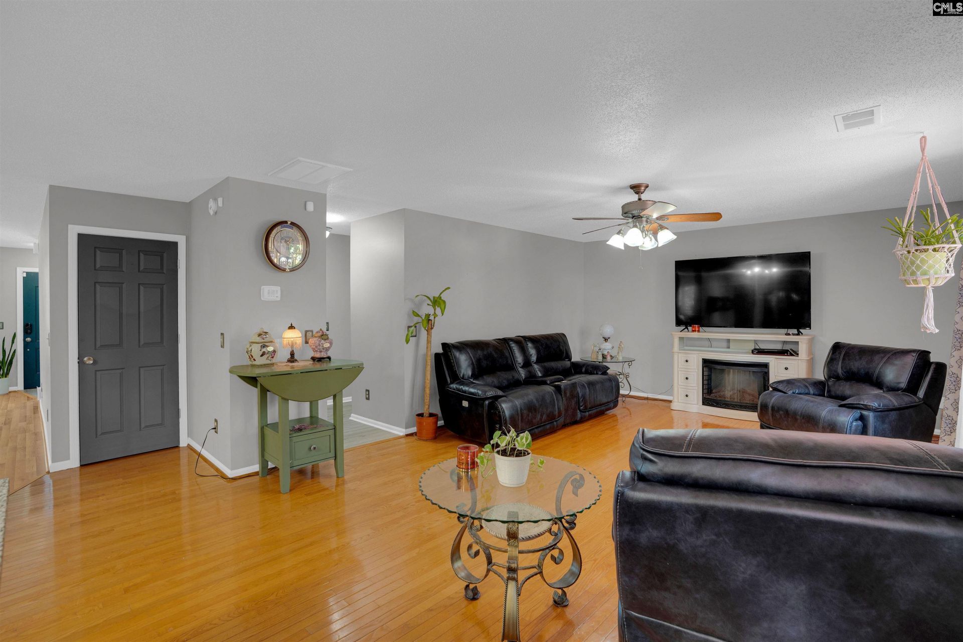 119 Silverberry Drive Photo 10