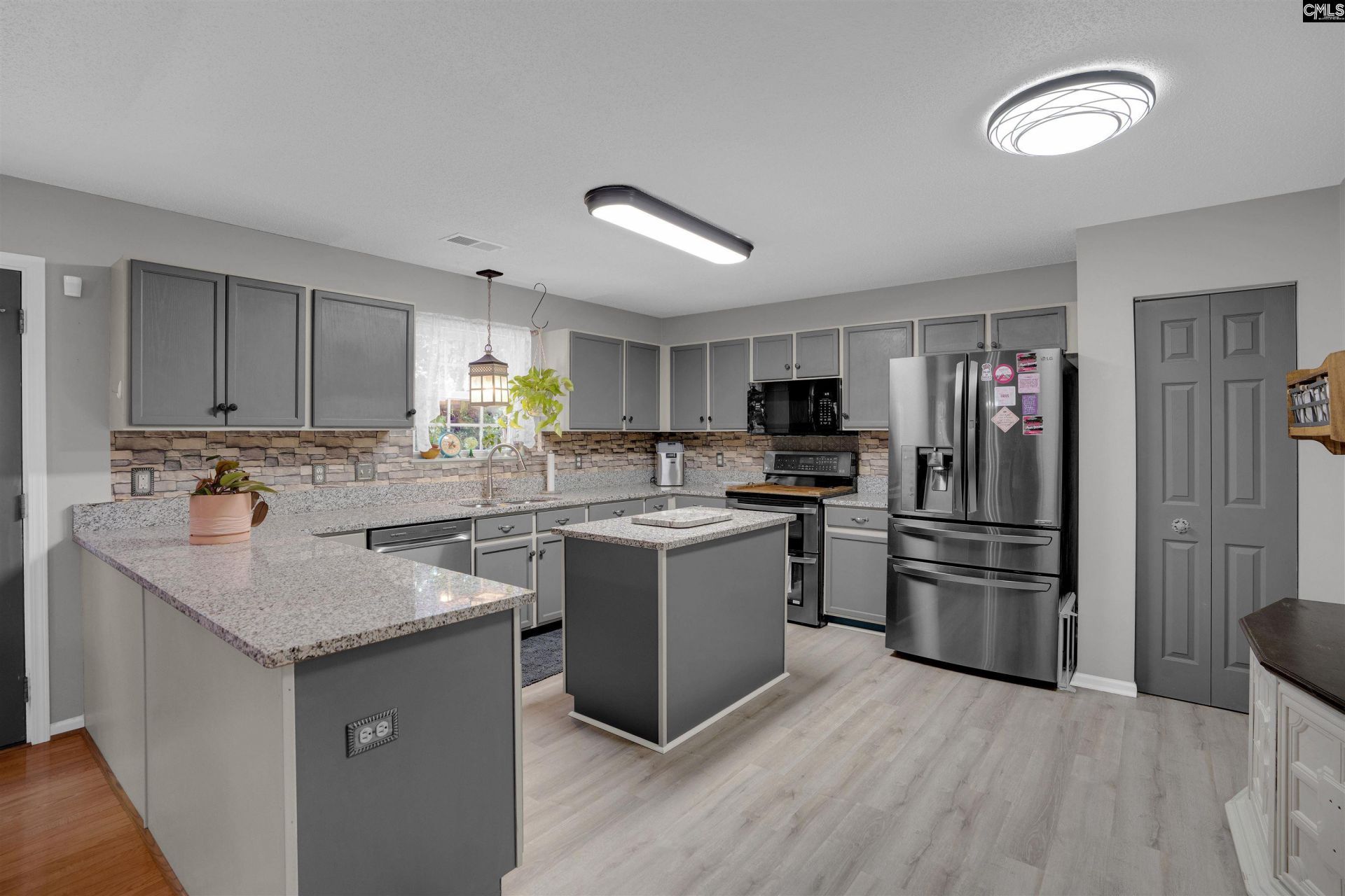 119 Silverberry Drive Photo 6