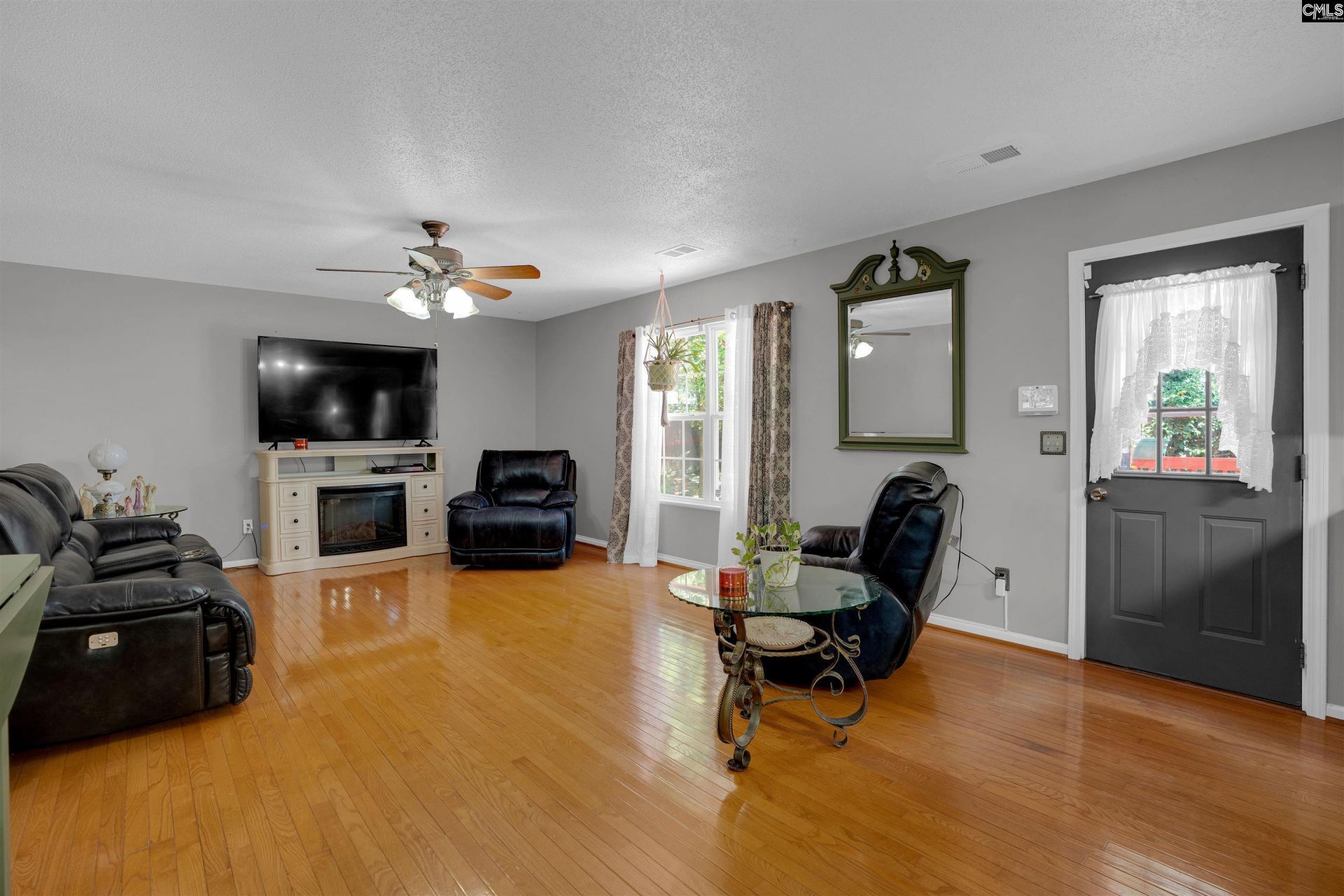 119 Silverberry Drive Photo 9