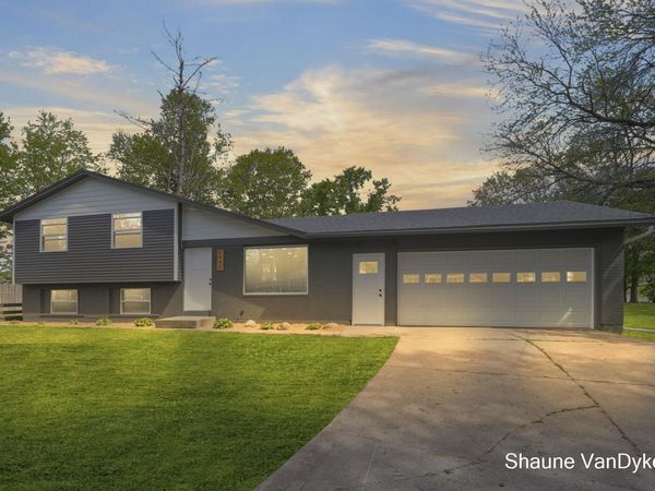 4566 Lantern Court NW, Comstock Park, MI 49321