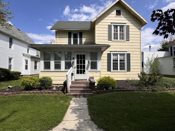 205 S Patterson Street , Gibsonburg, OH 43431