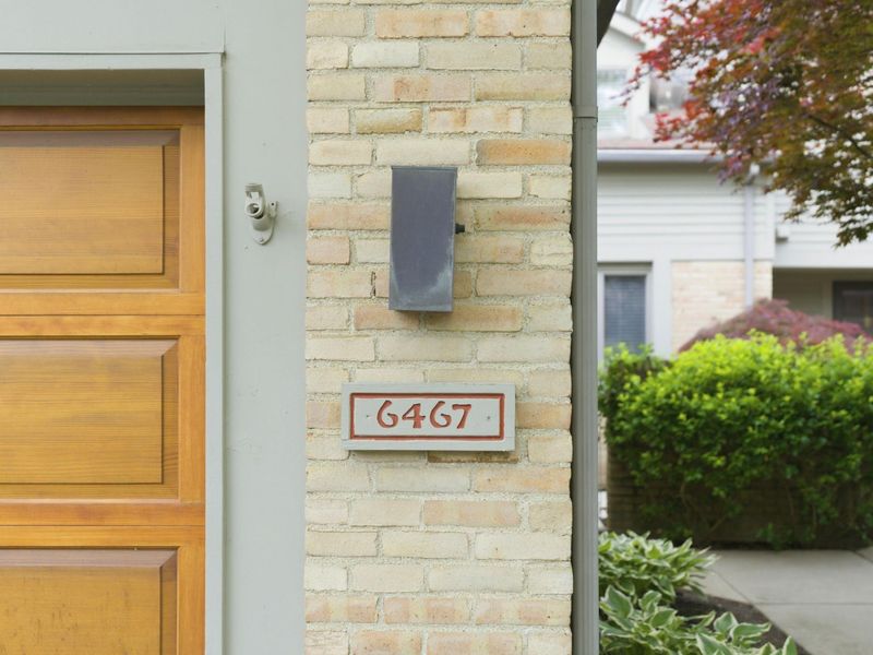 6467 Strathaven Court W, Unit A, Columbus, OH 43085 Photo 3