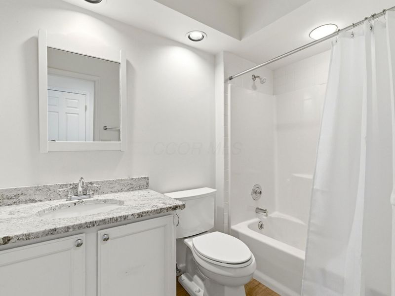 6467 Strathaven Court W, Unit A, Columbus, OH 43085 Photo 32