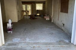 1527 Theresa Drive photo 4