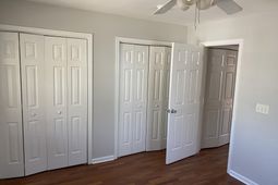 1527 Theresa Drive photo 4