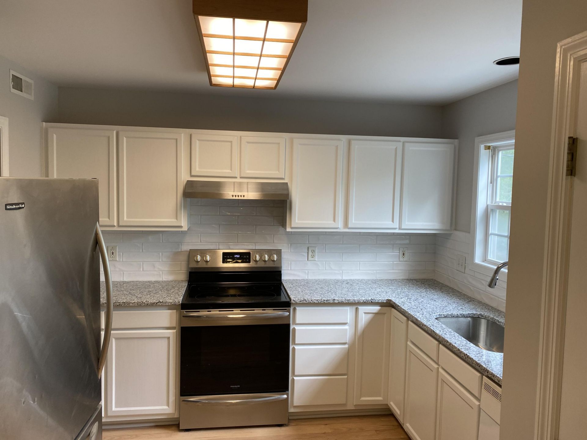 1527 Theresa Drive Photo 5