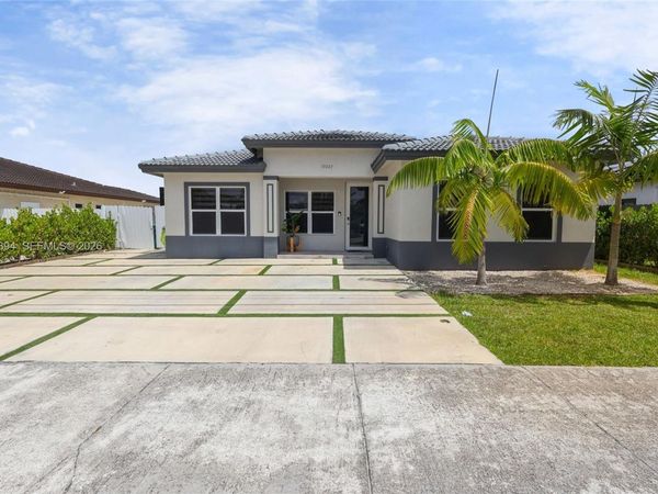 13063 SW 256th St , Homestead, FL 33032