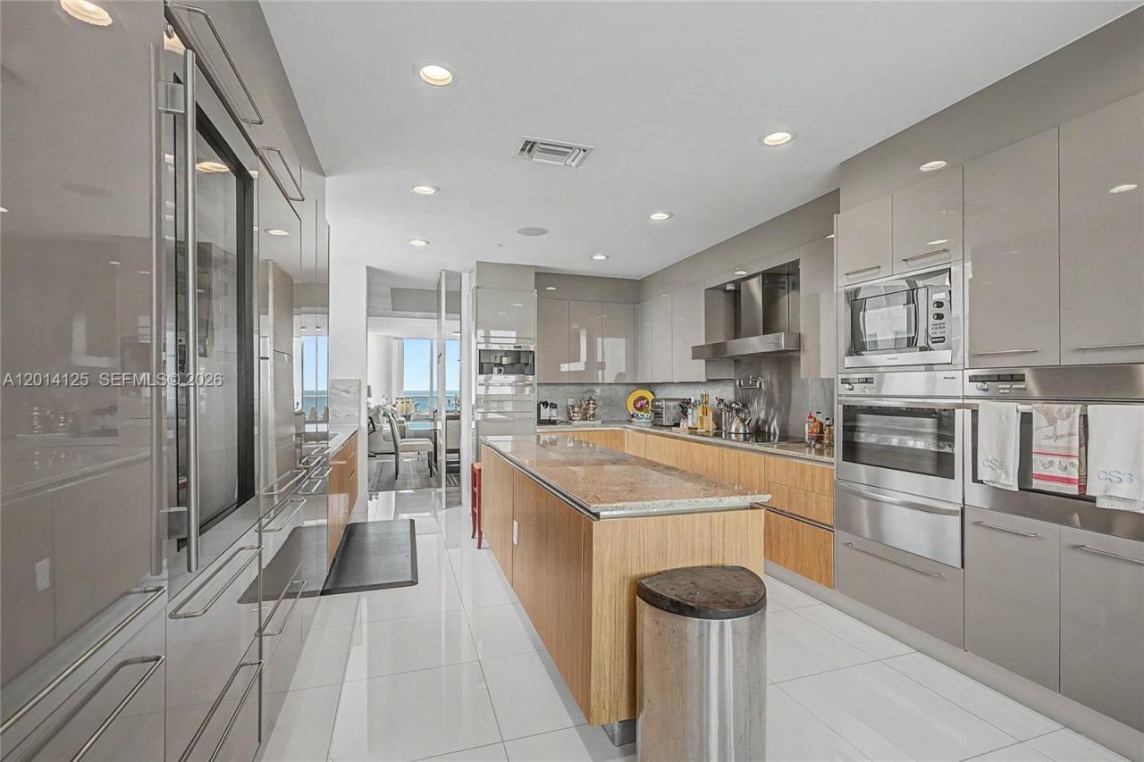 2627 S Bayshore Dr, Unit 2601, Miami, FL 33133 Photo