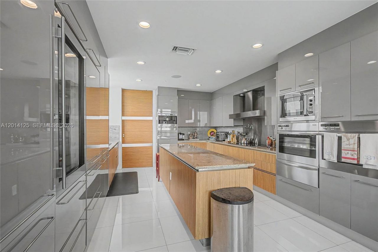 2627 S Bayshore Dr, Unit 2601, Miami, FL 33133 Photo