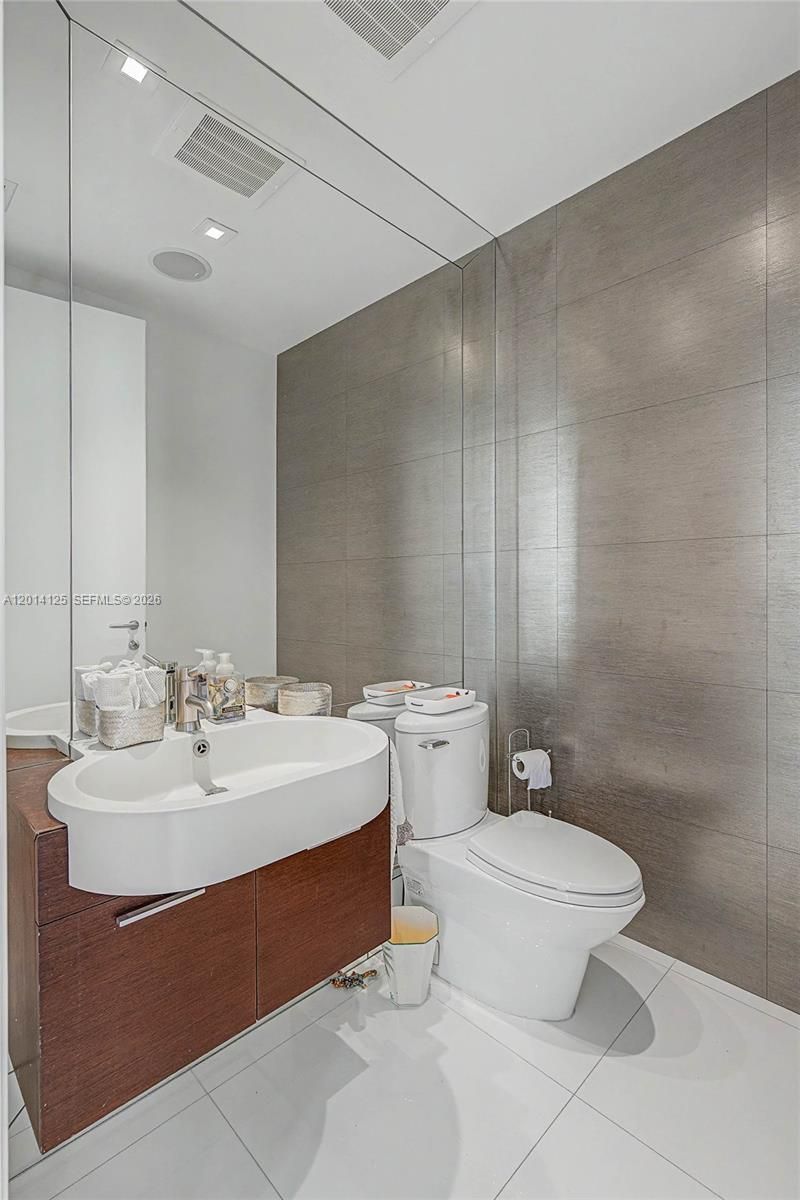 2627 S Bayshore Dr, Unit 2601, Miami, FL 33133 Photo