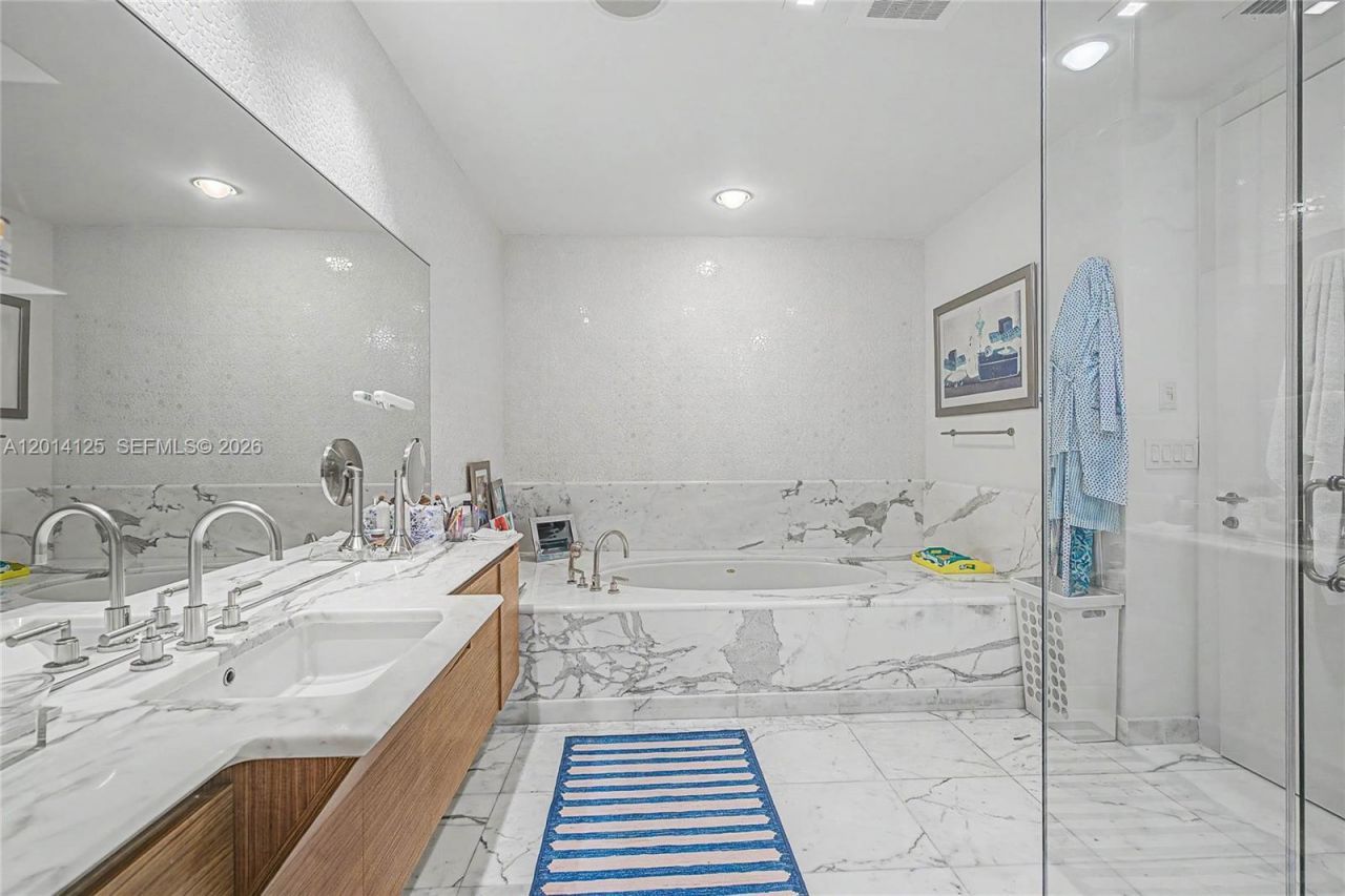 2627 S Bayshore Dr, Unit 2601, Miami, FL 33133 Photo