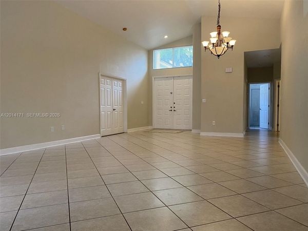 1210 S 13th Ave , Hollywood, FL 33019