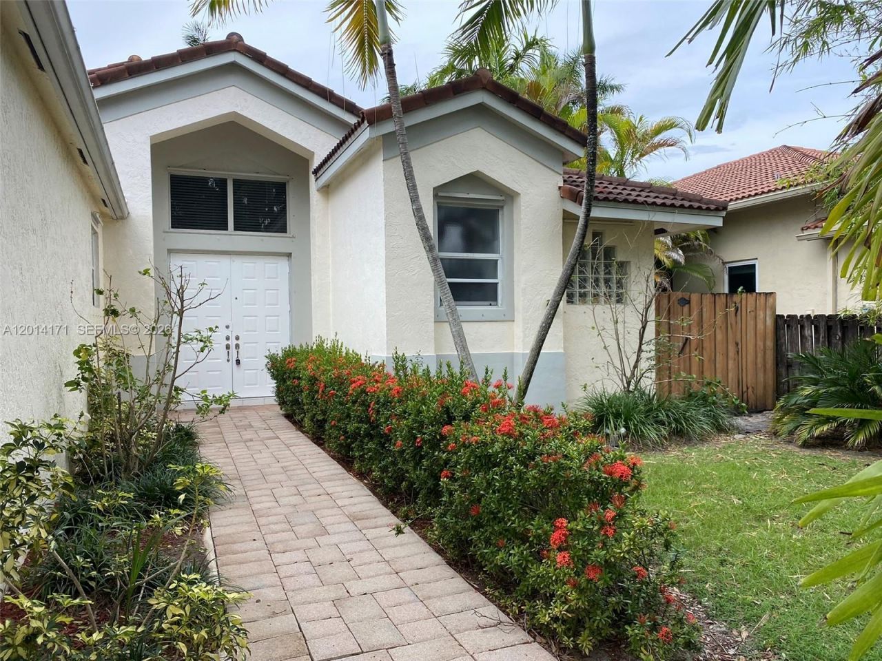1210 S 13th Ave, Hollywood, FL 33019 Photo