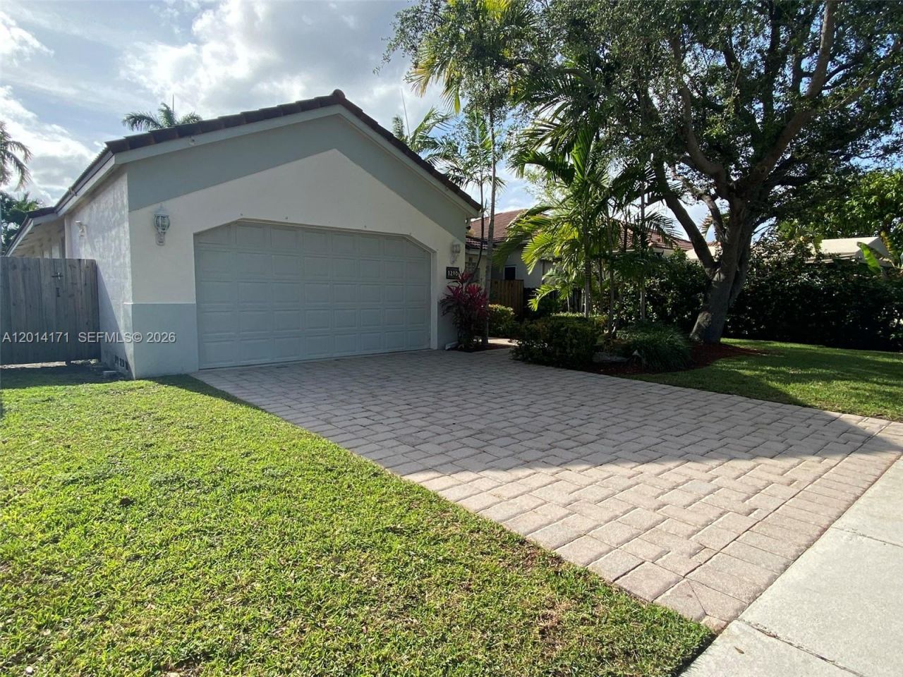 1210 S 13th Ave, Hollywood, FL 33019 Photo