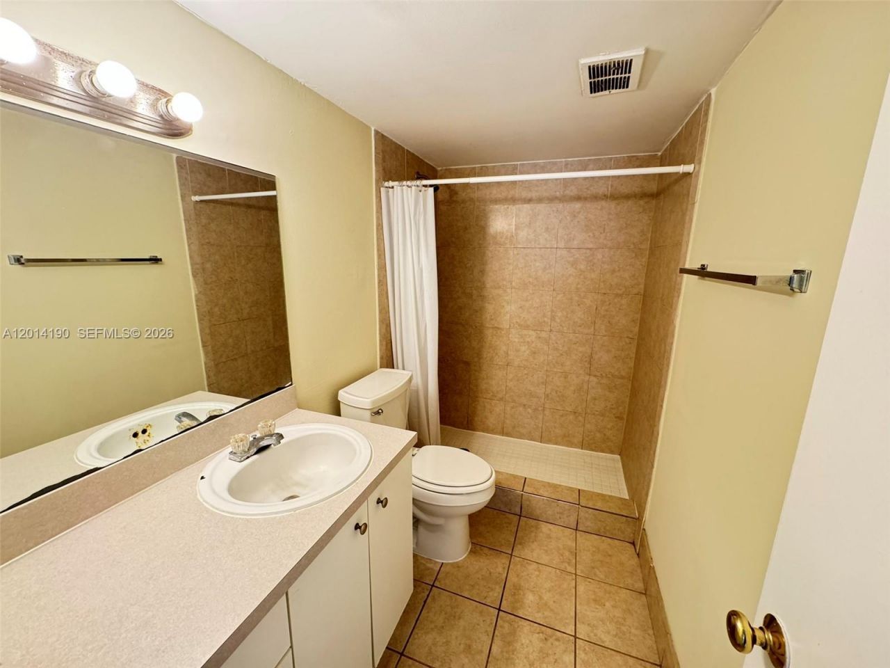415 Executive Center Dr , Unit 203, West Palm Beach, FL 33401 Photo