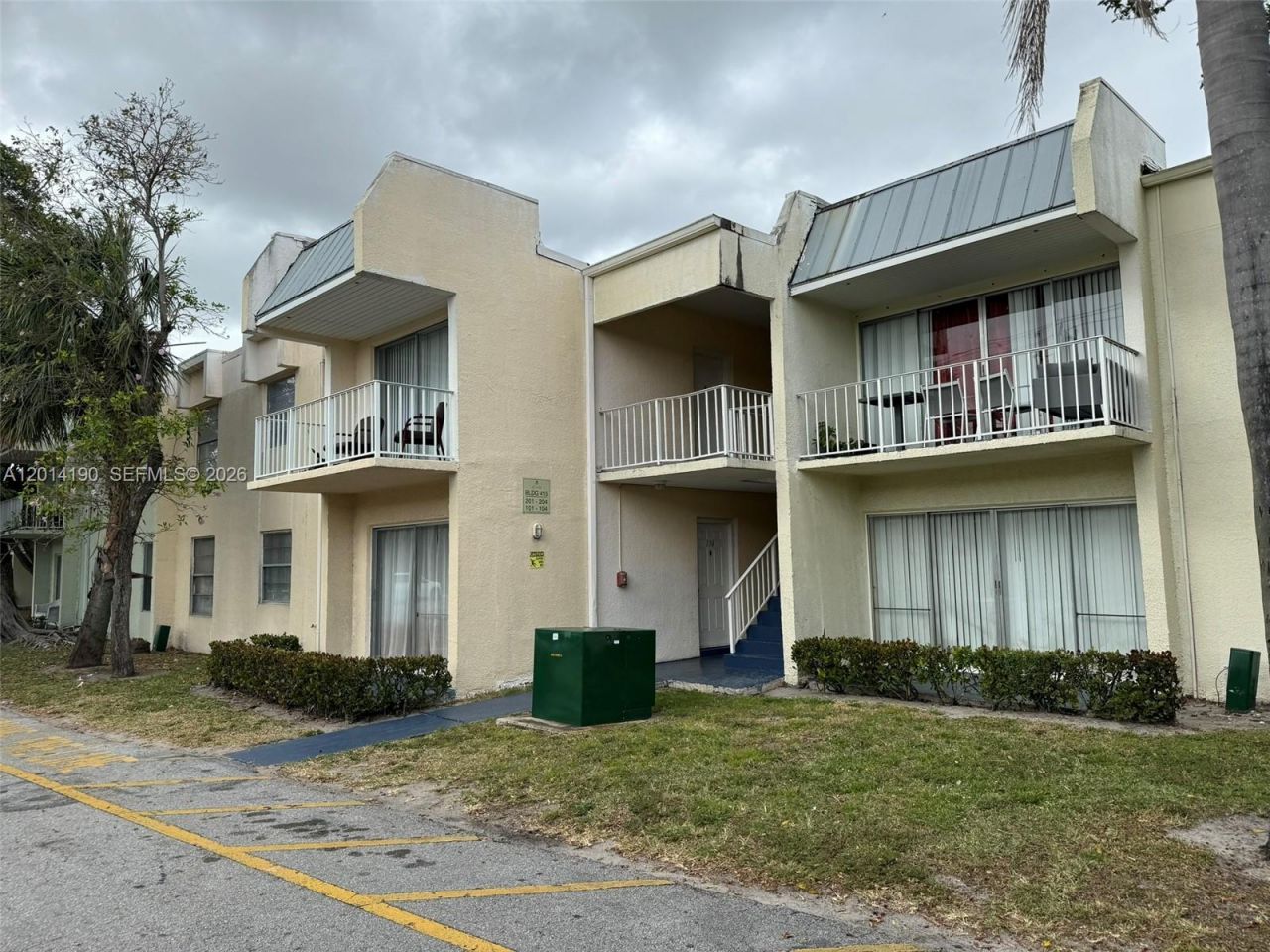 415 Executive Center Dr , Unit 203, West Palm Beach, FL 33401 Photo