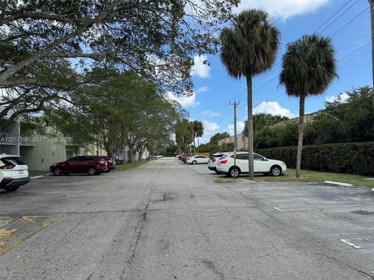 415 Executive Center Dr , Unit 203, West Palm Beach, FL 33401 Photo