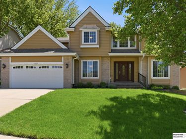 16211 Chicago Street , Omaha, NE 68118